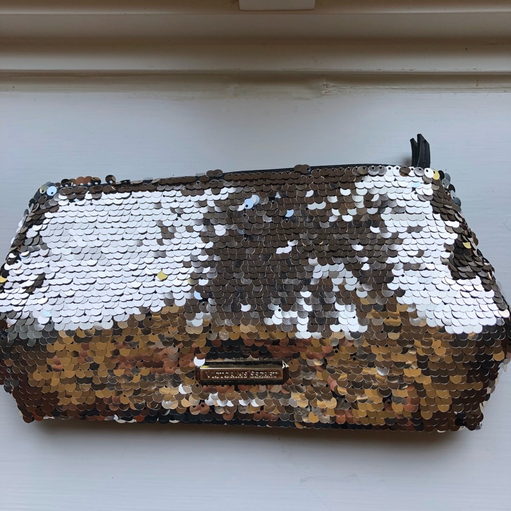 Victoria’s Secret makeup bag